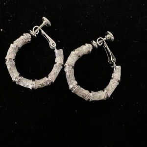 Silver Tone Trifari clip/screw Earrings